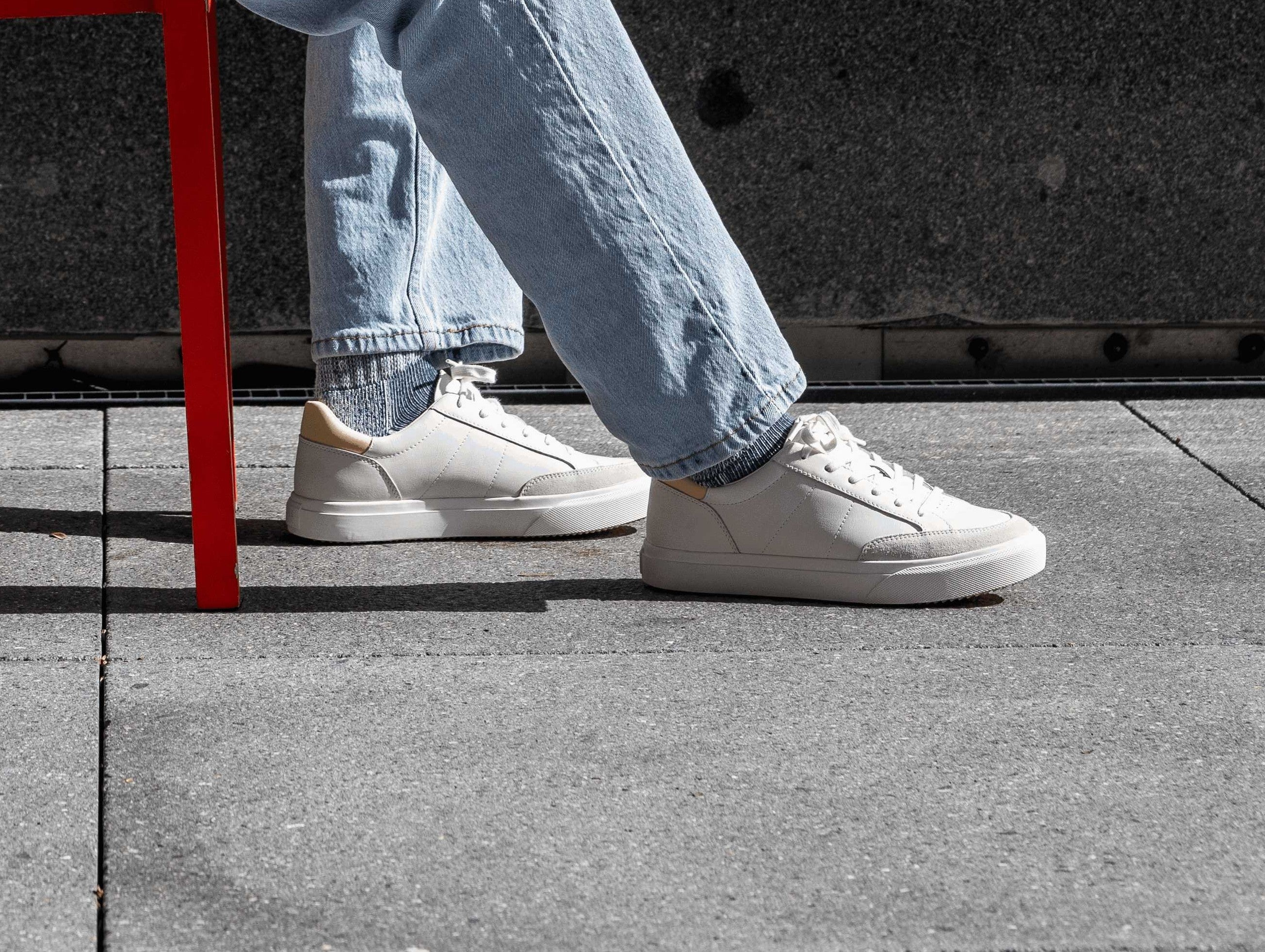 Court Sneakers
